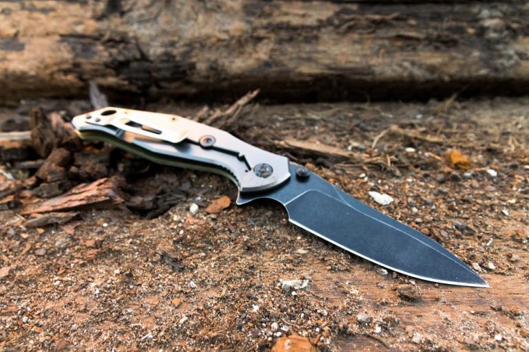 Choosing a Hunting Pocket Knife today Techno FAQ