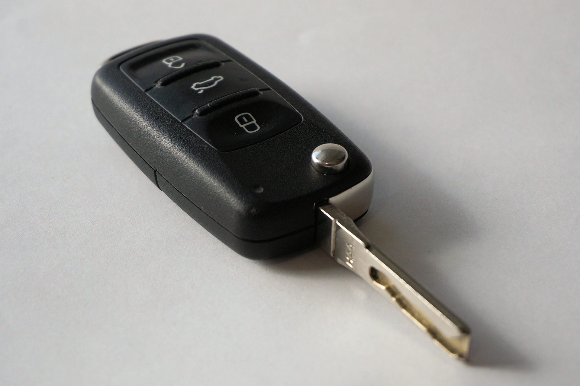 The Technological Advancement and Future of Car Keys