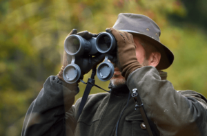 Spotting Scope vs. Binoculars: What Is Their Difference | Techno FAQ