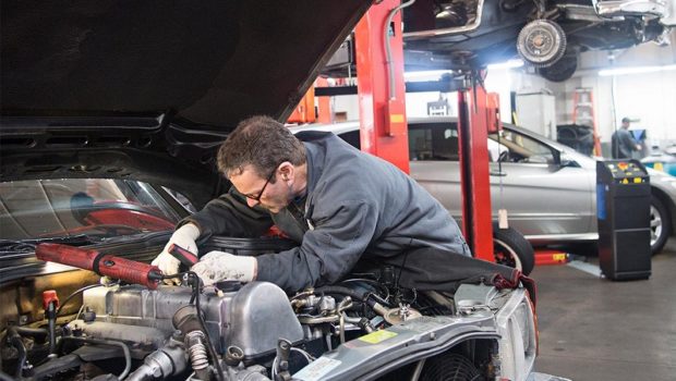 4 Things to look for in an auto repair professional - Auto Repair Professional 620x350