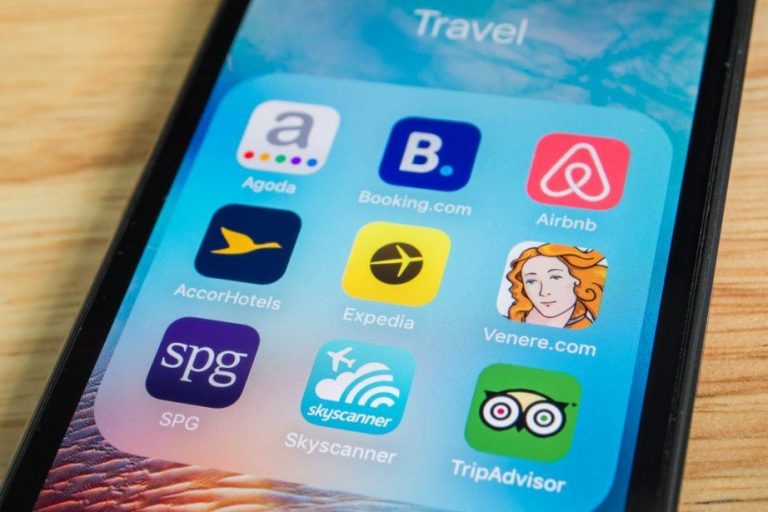How To Avoid Issues When Travelling & Using Your Smartphone Techno FAQ