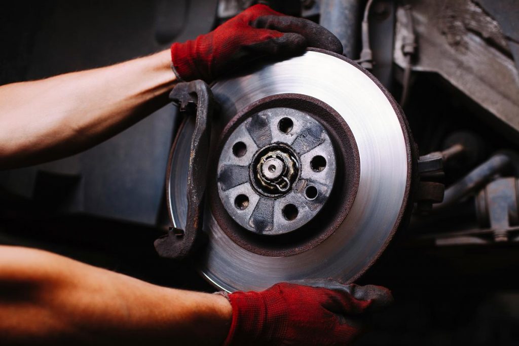 The Four Symptoms That Warn You To Change The Car Brakes Techno FAQ