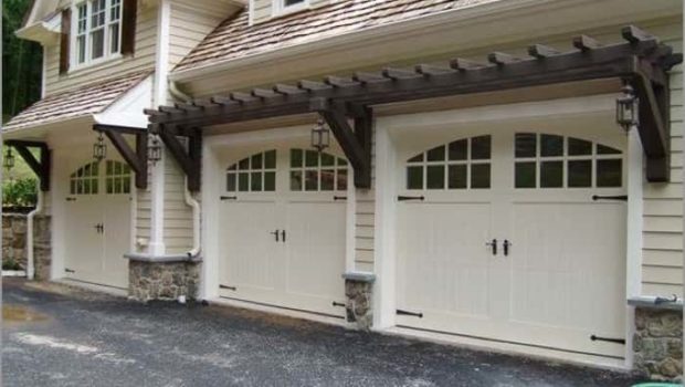 garage-door-styles-custom-doors.jpg