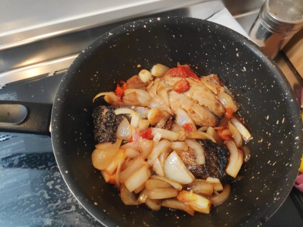 Self-cooked: Fried Sea Bass with Onions