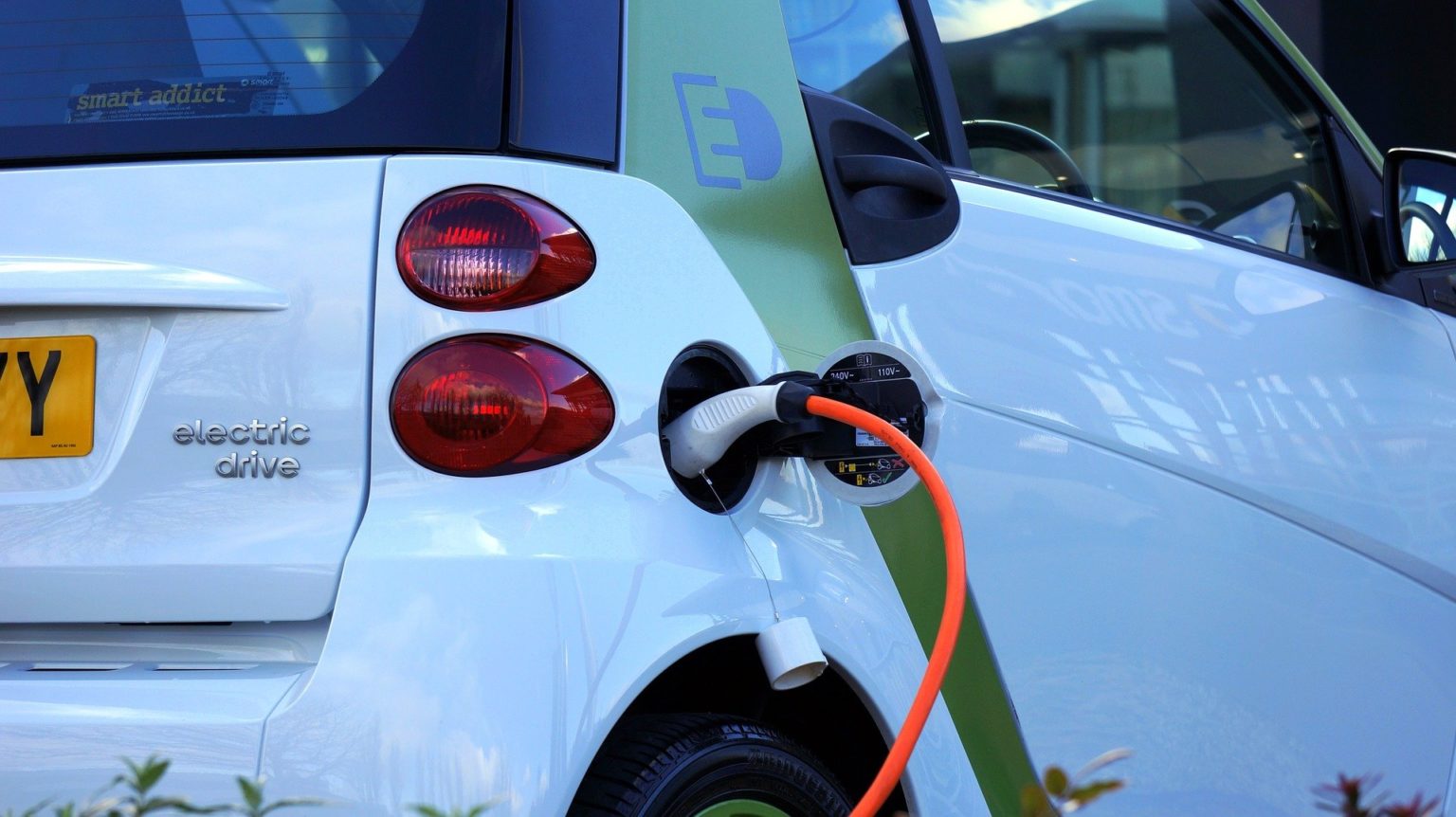 Should you buy a used electric car? Techno FAQ