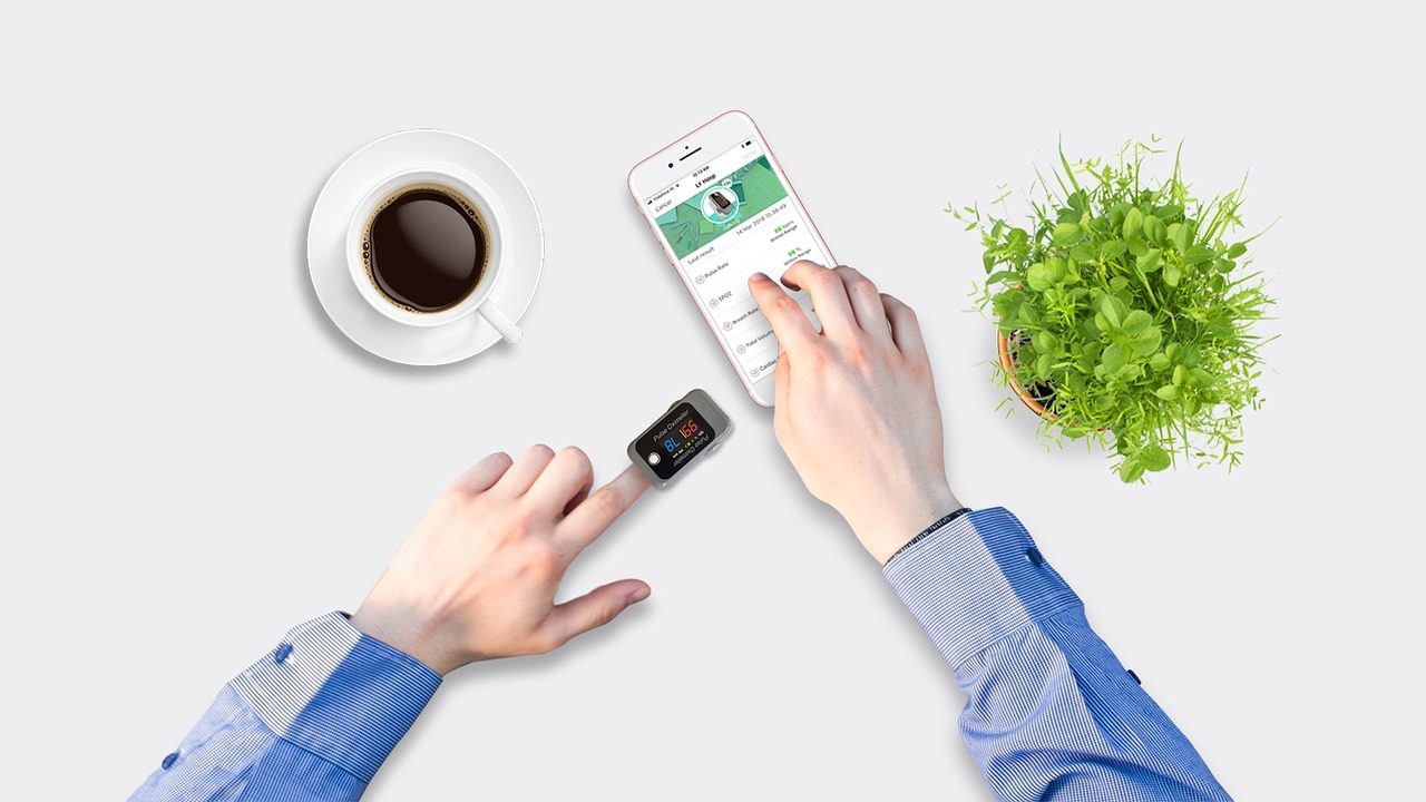 Wearable Technology & IoT Are Transforming the Healthcare Industry