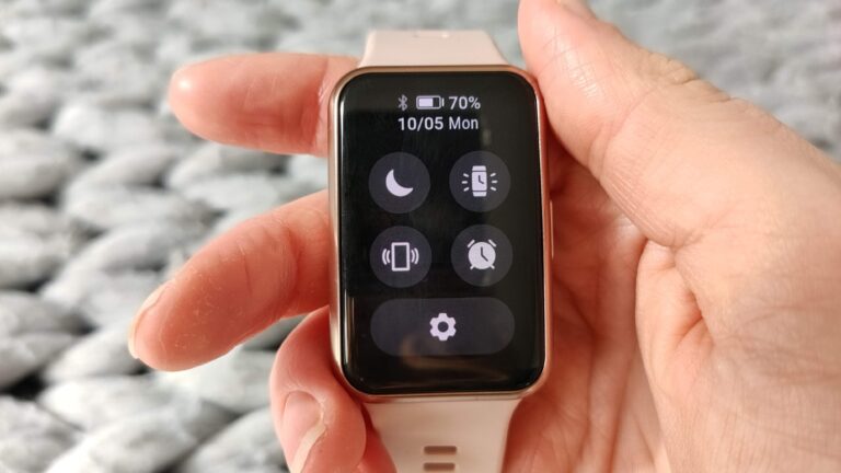 Huawei-watch-fit-vs-huawei-band-6-honor-band-6