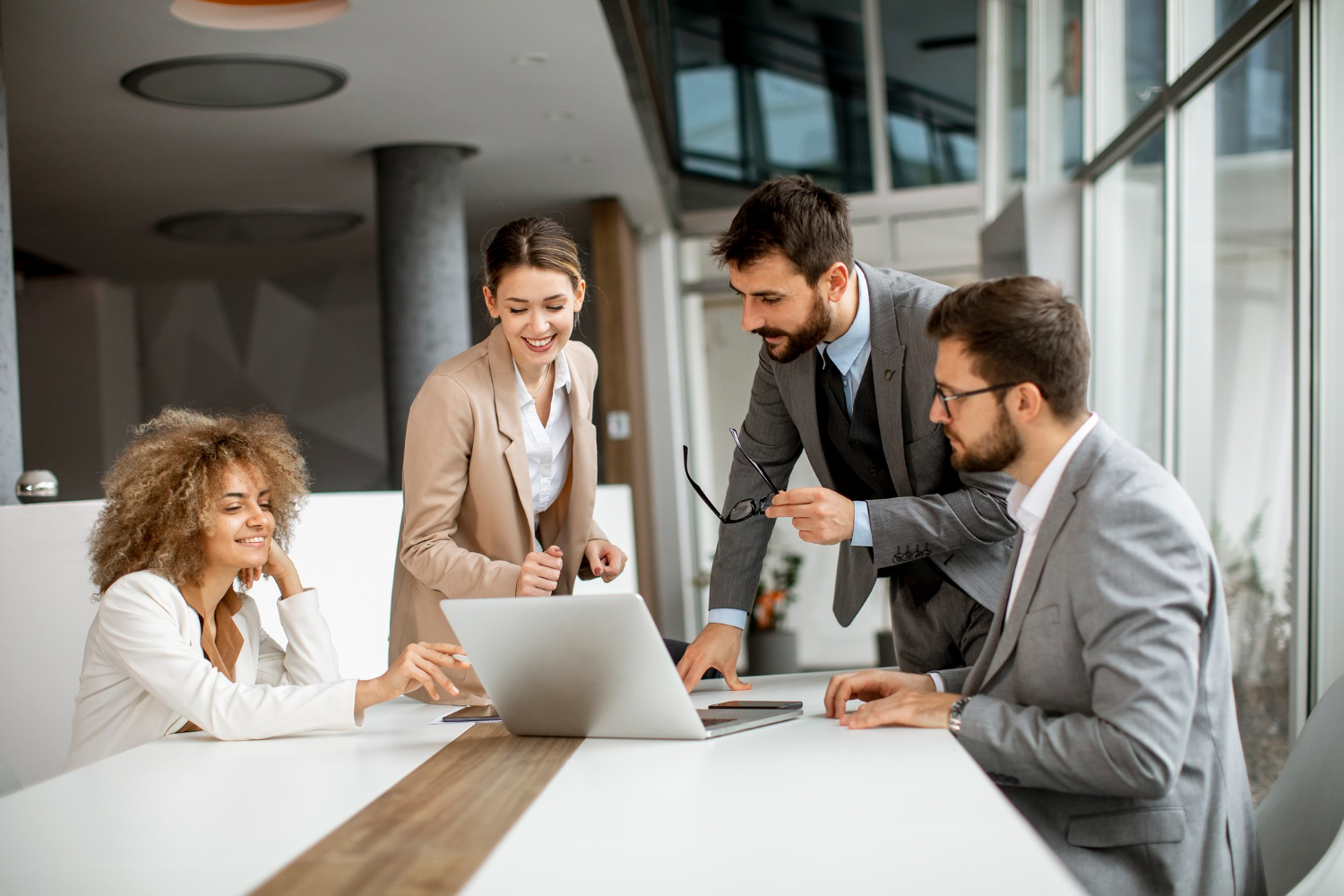 Business degrees. Офис встреча 2 человека. Встреча в офисе без предупреждения. Men meeting.